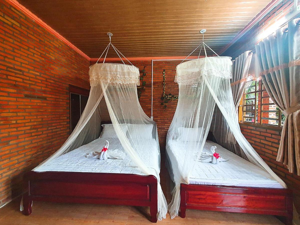 Quan Tom Cat Tien Farmer Lodge מראה חיצוני תמונה