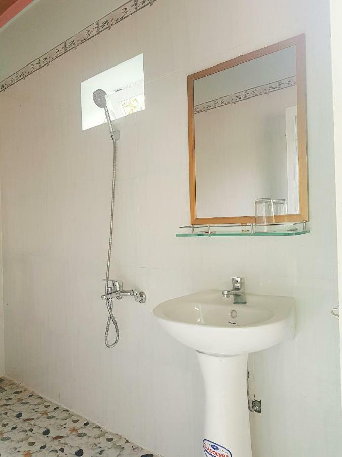 Quan Tom Cat Tien Farmer Lodge מראה חיצוני תמונה